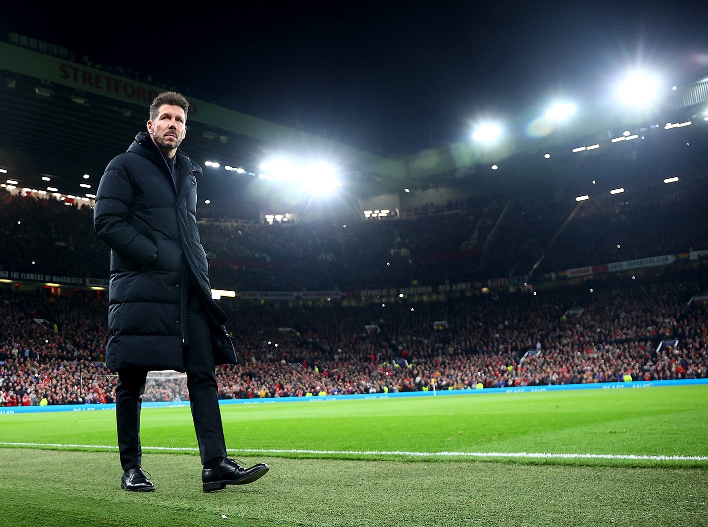 雷速直播- 加时末段西甲传出新动向；武汉三镇止住颓势；管理层表态——赛场秩序良好；轮换策略成焦点