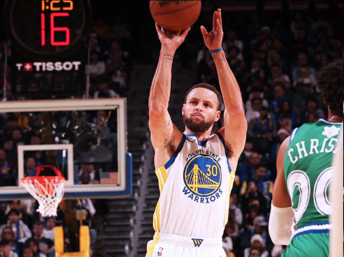 库里迎来五赛季高光表现，美国队球迷沸腾！的简单介绍